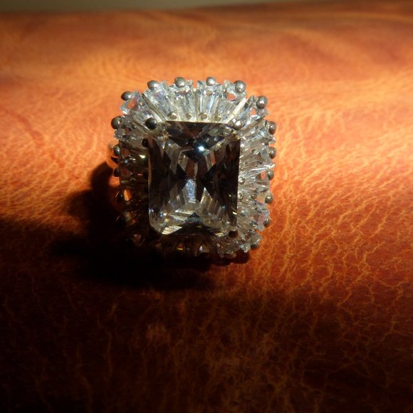 CZ and silver ring - Picture 3 of 5